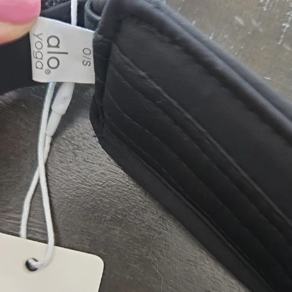 ALO Yoga Black Sports Visor - Picture 5 of 10